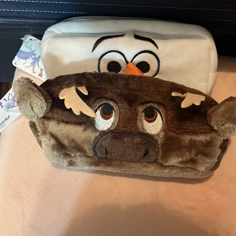 Brand new olaf and Sven pencil cases